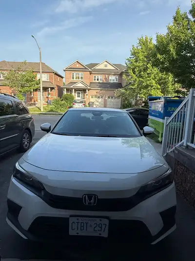 2022 Honda Civic. 85,000 km Engine: 2.0-liter (158 horsepower) Drivetrain: Front-wheel drive. Transm...