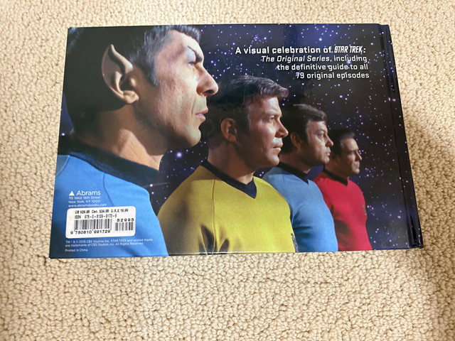 Star Trek Encyclopedia  & Star Trek TOS 365 book in Comics & Graphic Novels in Oakville / Halton Region - Image 4