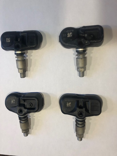 4 Toyota OEM tire pressure monitoring sensors for a 2010 to 2015 Toyota Corolla. Selling as they do...
