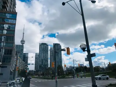 Room for Rent – Downtown Toronto (Bathurst & Fort York – CityP
