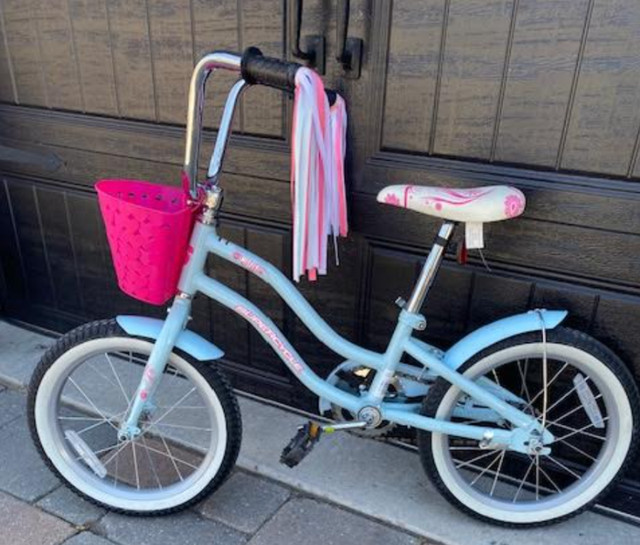 GIRL'S 16 INCH SUPERCYCLE BICYCLE in Kids in Oshawa / Durham Region