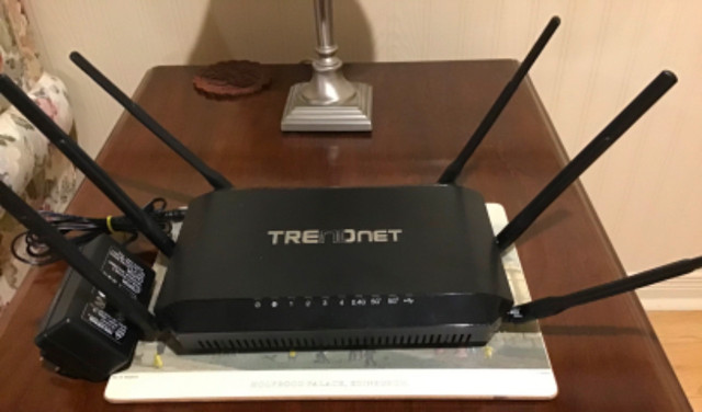 TRENDnet router, Model:TEW-828DRU in Networking in Kingston