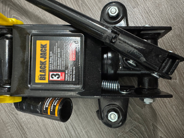 Torin T83006W Blackjack Hydraulic Trolley in Other Parts & Accessories in Woodstock - Image 2
