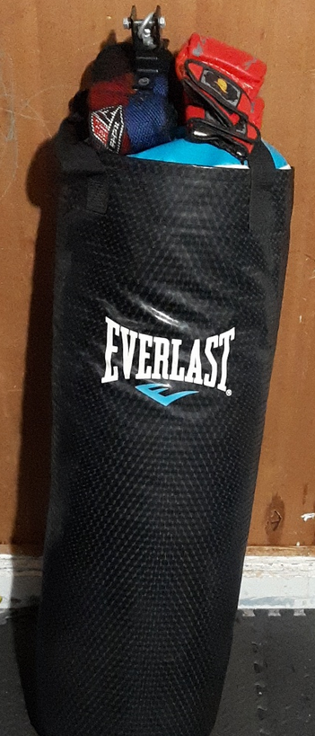 Everlast 80lb Heavy Bag & Boxing Set, View more