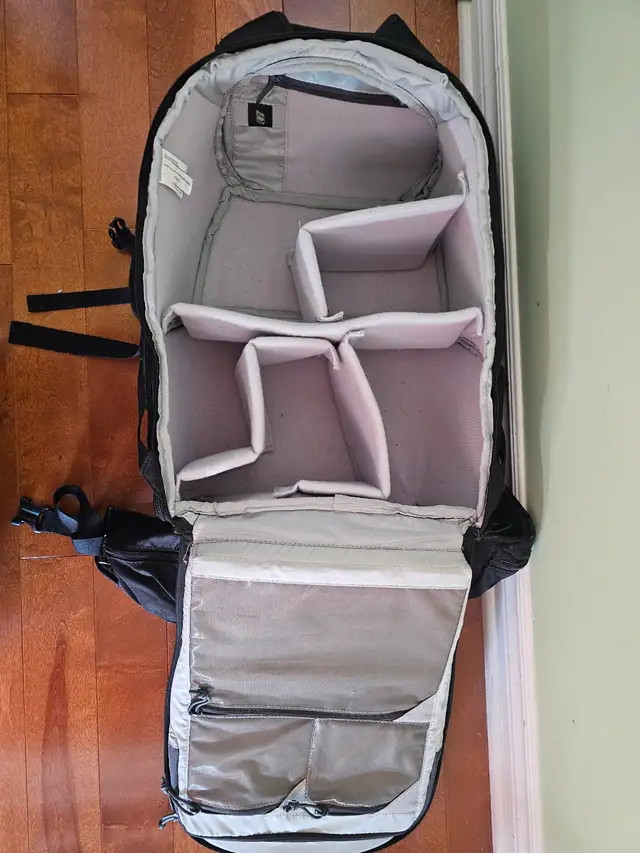 Lowepro ProTactic 450 AW I Backpack in Cameras & Camcorders in Laval / North Shore - Image 3