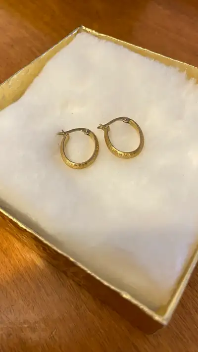 750 Italy (18K) earings, View more