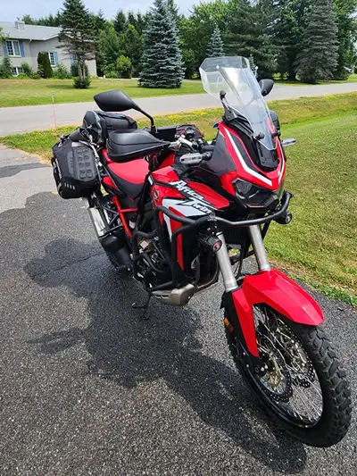CRF1100 Africa Twin DCT Reduced - sold Mosko Moto gear. Additional Features: Traction Control Wheeli...