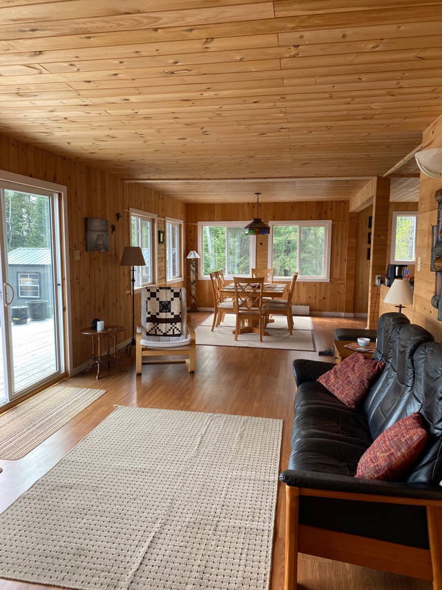 3 BEDROOM COTTAGE in Ontario - Image 3