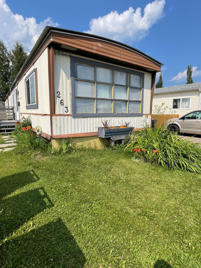 Affordable mobile home for sale in Red Deer Houses for Sale Red