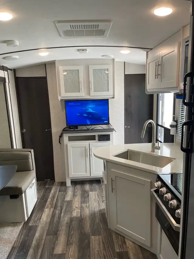 Roulotte Keystone Premiere Ultra Light 22RBPR in RVs & Motorhomes in Longueuil / South Shore - Image 4