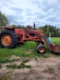 Cockshutt 1655 tractor