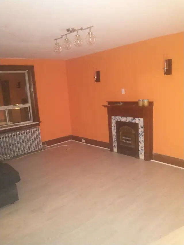 Apartment for Rent: Carlton & Parliament in Long Term Rentals in City of Toronto - Image 4