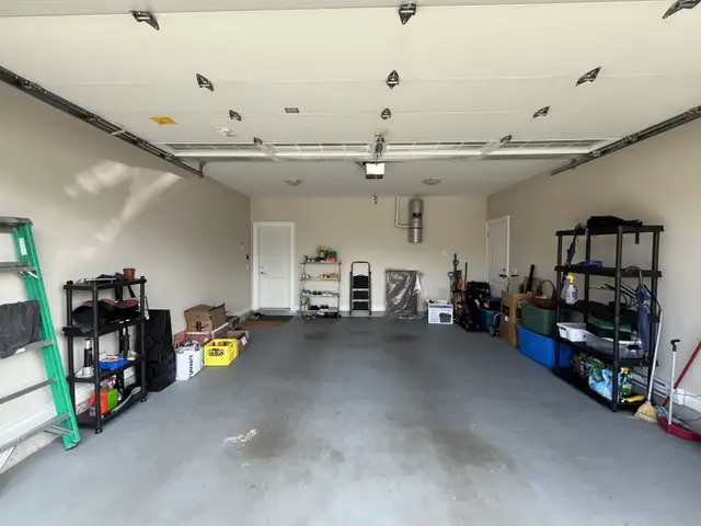 7 Bed 5 Bath House Near Gateway and SFU63793657985539123