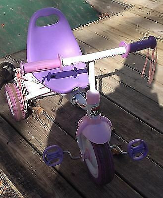 Victorian Tender Heart table & One chair& Radio Flyer Trike pink in Toys & Games in Oshawa / Durham Region