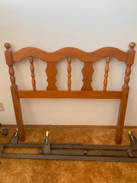 Single bed frame with headboard