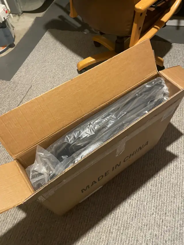 2024/25 Santa Fe Hybrid floor mats BNIB in Other Parts & Accessories in Markham / York Region - Image 2