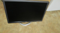 Dell UltraSharp 2405FPW 24" Flat Panel LCD Monitor