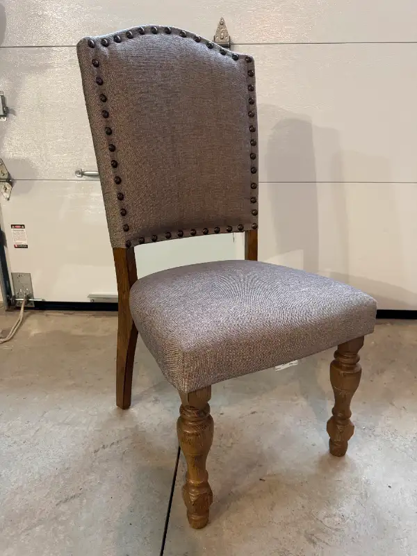 Dining Chairs in Dining Tables & Sets in Yarmouth - Image 2