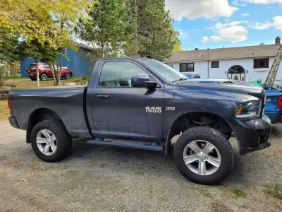 Location: Kenora Motivated to sell! Will consider all reasonable offers! 2015 Dodge Ram 1500 Purchas...