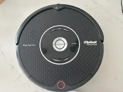 iRobot Roomba Pet Series Model 595 Clean, sparingly used, available with all accessories $145 Can de...