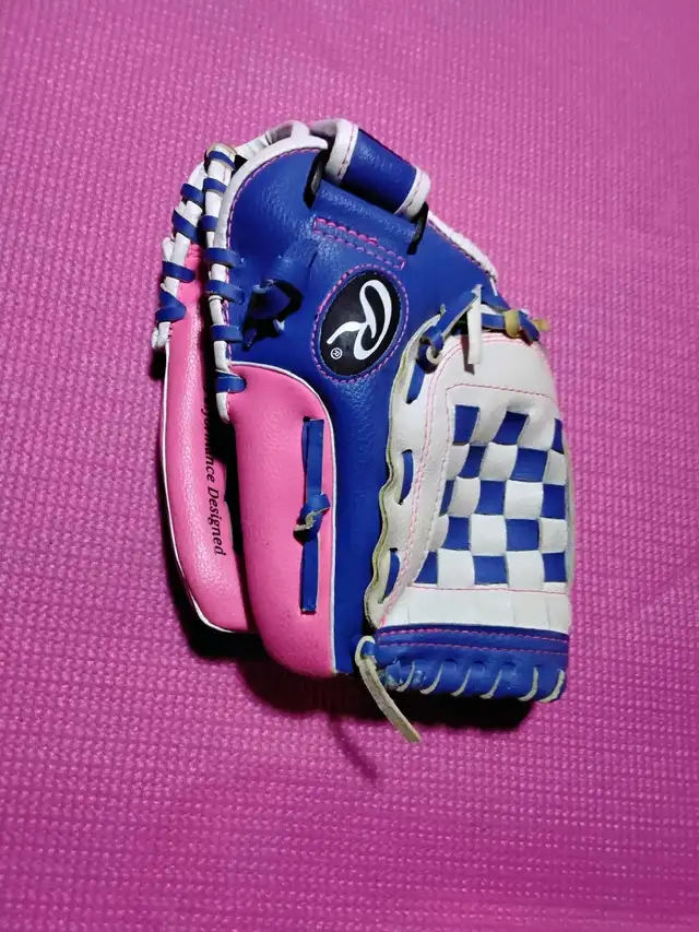 Worth Bat & Rawlings Glove in Baseball & Softball in City of Toronto - Image 10