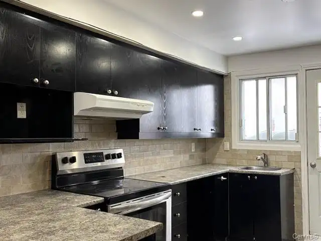 Logement rénové 5.5 à Louer//Renovated 5.5 for Rent