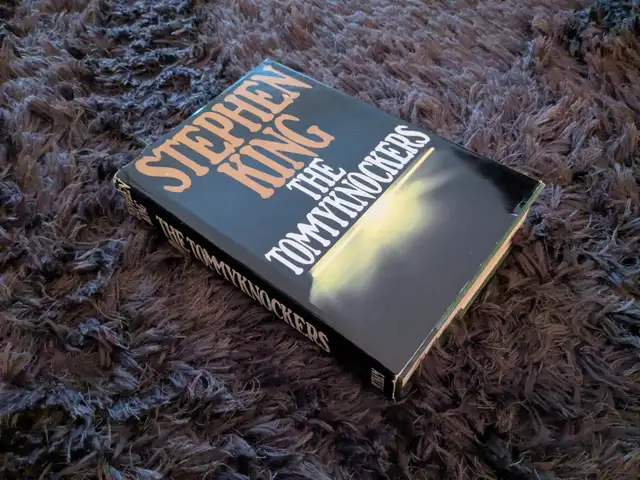 Stephen King Novels Books Horror Hardcover Paperback Cujo in Fiction in Ottawa - Image 4