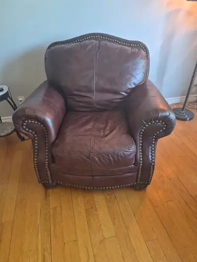 Causeuse Et fauteuil en cuir véritable capitonné 450 818-5838 Nadia