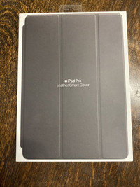 Brand new Genuine Apple iPad Pro 10.5" Leather Smart Cover Black