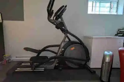 NordicTrack E11.7 Elliptical/Elliptique, View more
