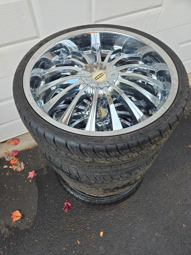 245/30/R22 Mag and tires in Tires & Rims in Bathurst - Image 2
