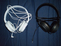 Headphones, 2, Sony and Unknown