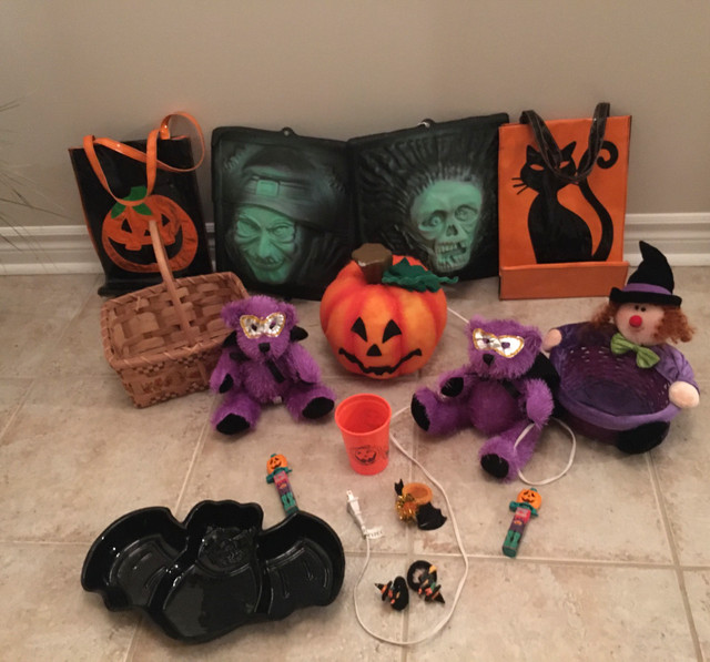 Halloween bundle in Home Décor & Accents in Oshawa / Durham Region