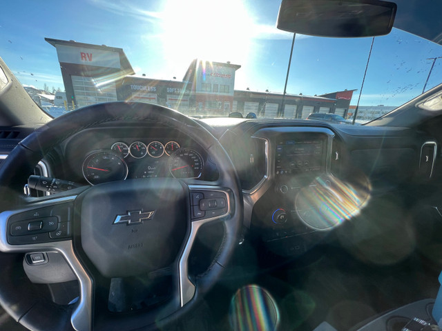 2021 Chevrolet Silverado 3500HD obo in Cars & Trucks in Calgary - Image 4