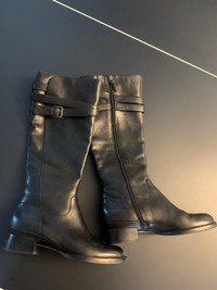Women’s Ecco winter boots size 37