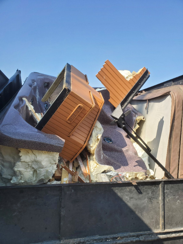Junk & Garbage Disposal. Hot tub removal. Moving & Storage Edmonton