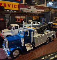 Diecast Cars &Trucks 1:32 nd Scale 
Peterbilt 