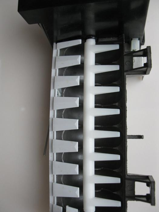 FRIGIDAIRE Refrigerator Icemaker with MOTOR PART# - SA8868. in Refrigerators in Ottawa - Image 3