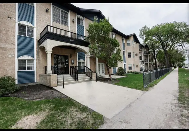 2 Bedroom 2 Bathroom Condo