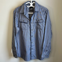 M O7 Originals    Striped Long Sleeve Button Up Shirt Size M