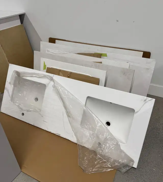 Bathroom Vanities LED Mirrors and Countertops  in Bathwares in Oakville / Halton Region - Image 4