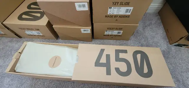 Yeezy 450 Sulfur Green Adidas size 12.5 Brand New in Men's Shoes in Markham / York Region - Image 3