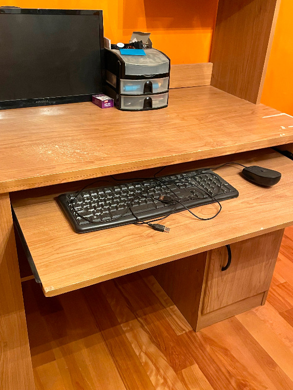 Computer desk in Desks in Dartmouth - Image 4