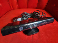 Kinect sensor for Xbox 360 + Kinect Adventures! game