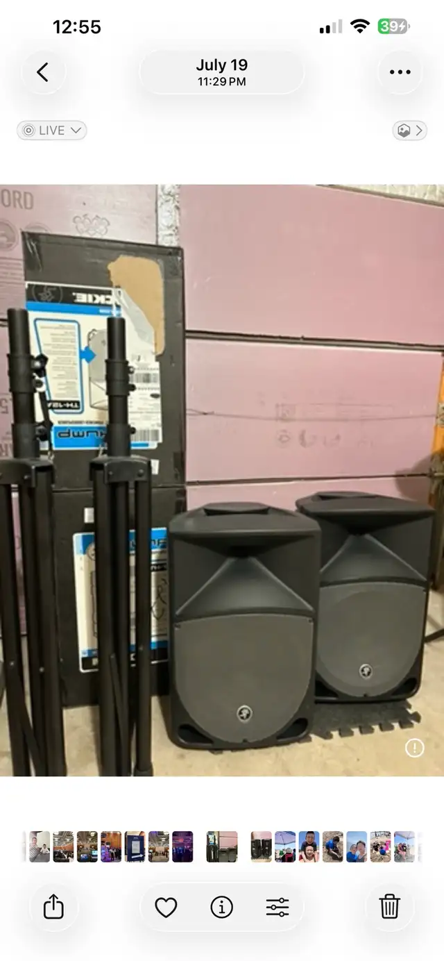 Mackie TH12A w/ Stands (Pair)