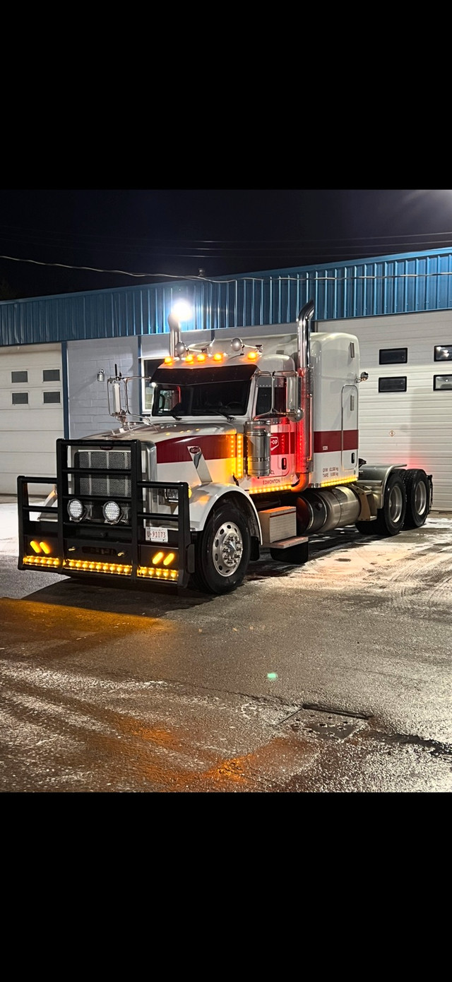 2020 Peterbilt 367 in Heavy Trucks in Prince George