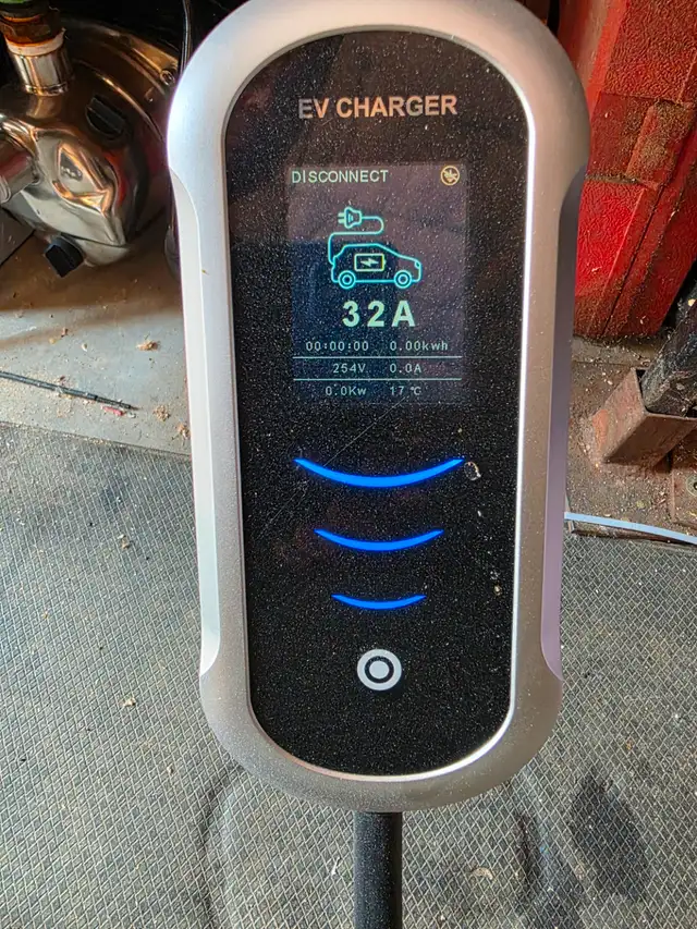 EV charger63738353581441122