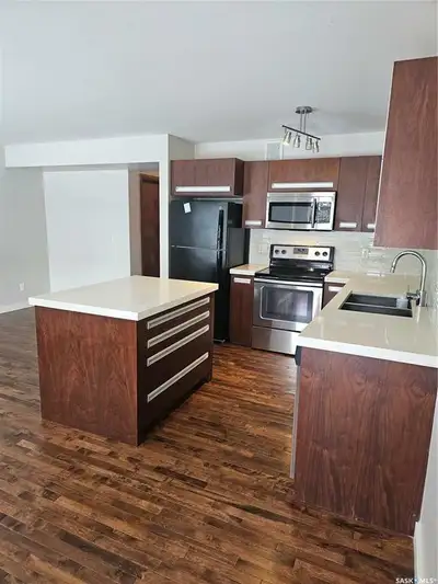 Discover modern family living with this 2-story townhouse in desirable Willowgrove! This available 3...