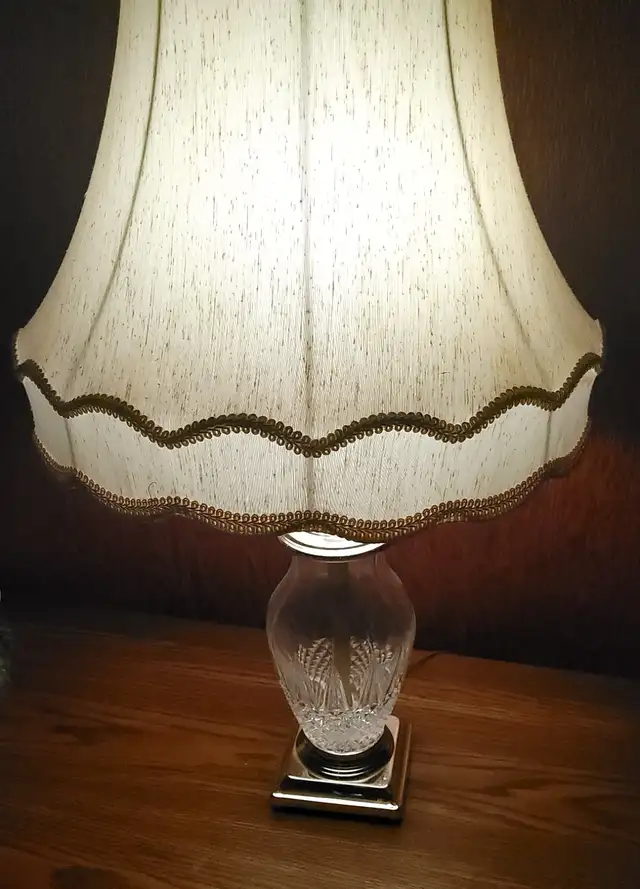 1970s Cristal d'Arques "Longchamp" Crystal Table Lamp - France in Indoor Lighting & Fans in Markham / York Region - Image 10