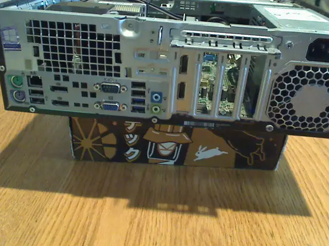 HP ProDesk 600 G1 SFF Intel i4590 3.3Ghz Quad Desktop PC in Desktop Computers in City of Toronto - Image 7